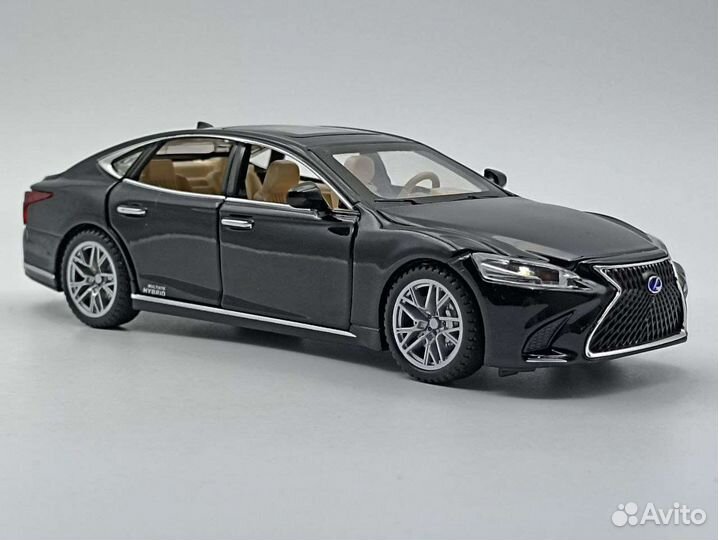 Коллекционные модели скидки машина Lexus ls500 h