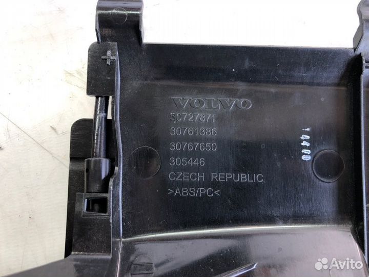 Замок дивана задний Volvo S60 B5254T5 2011