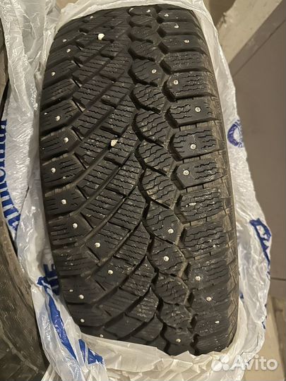 Gislaved Nord Frost 200 SUV ID 215/60 R17