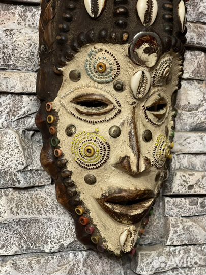 Маска африканская старая. Аутентичная
