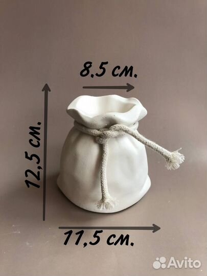 Кашпо из гипса ручной работы