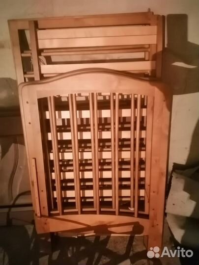 Детская кроватка