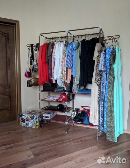 Вешалка гардеробная