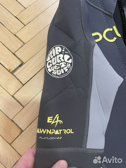 Гидрокостюм короткий