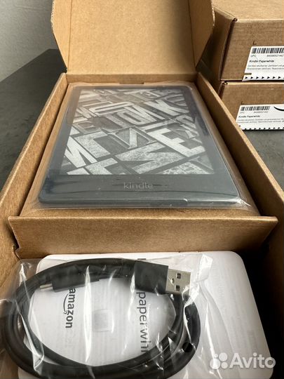 Kindle Paperwhite 5, gen11, 8gb Amazon