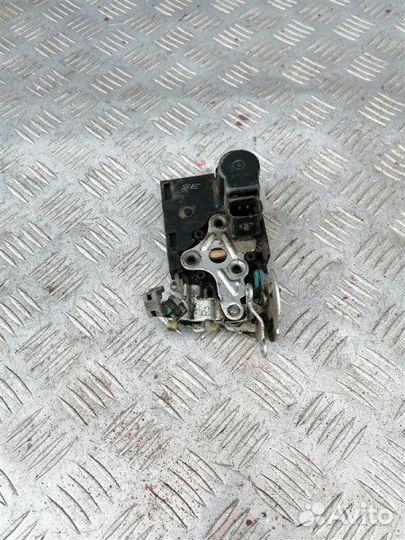 Замок двери передний правый Chevrolet Lacetti J200