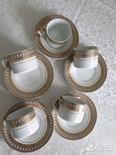 Кофейный сервиз. Чашечки с позолотой для кофе
