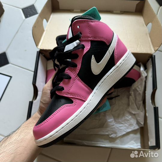 Кроссовки Air Jordan 1 Mid