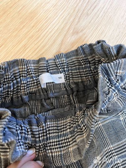 Вещи школьные на девочку,рост 128-134