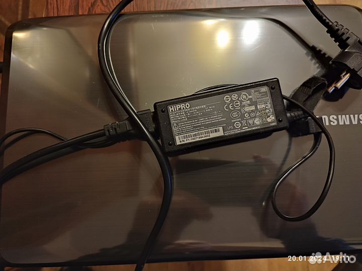 Ноутбук samsung R525JT03ru рабочий