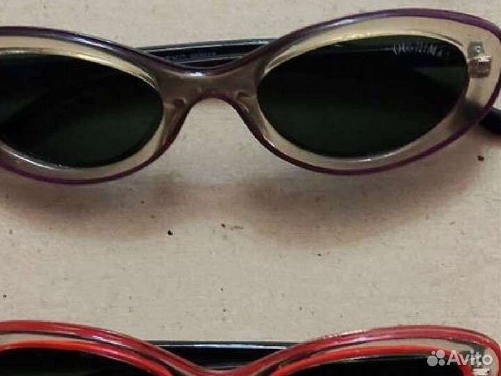 Солнцезащитные очки (листайте фото )