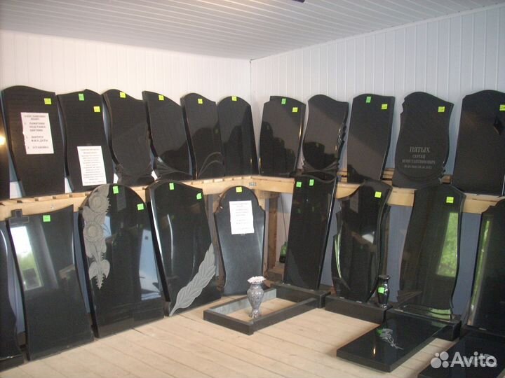 Гранитные памятники. Ограды