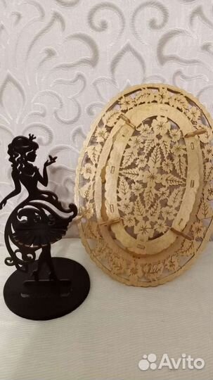 Деревянные салфетница и блюдо