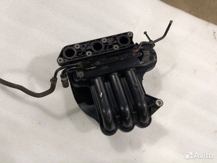 Коллектор впускной Fabia Polo Fox 1.2 бензин