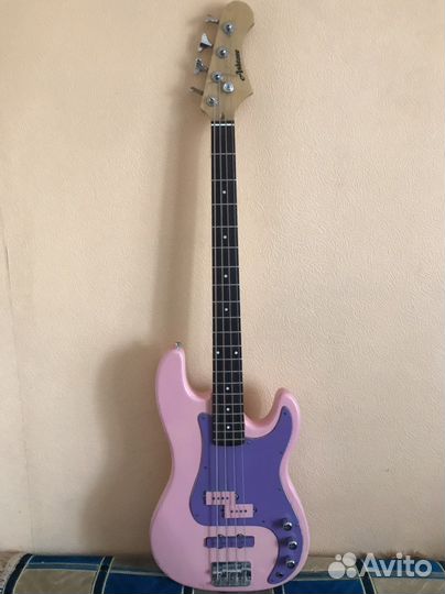 Бас гитара Ashtone