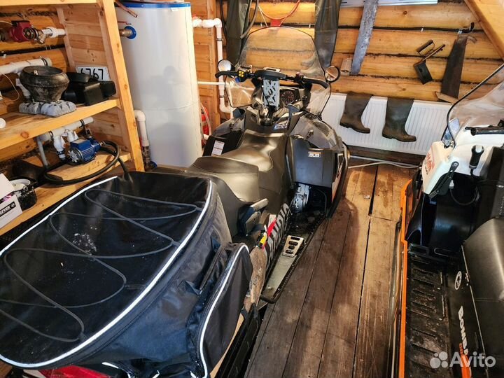 Снегоход BRP Ski-Doo Skandic WT 550 (2016)