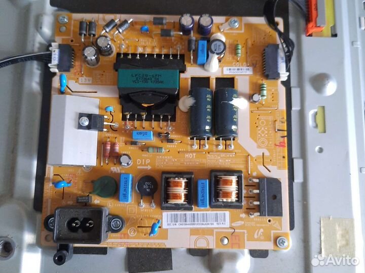 Телевизор samsung LT32E310EX на запчасти