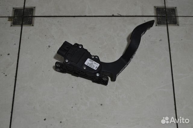 Педаль газа Ford Fusion