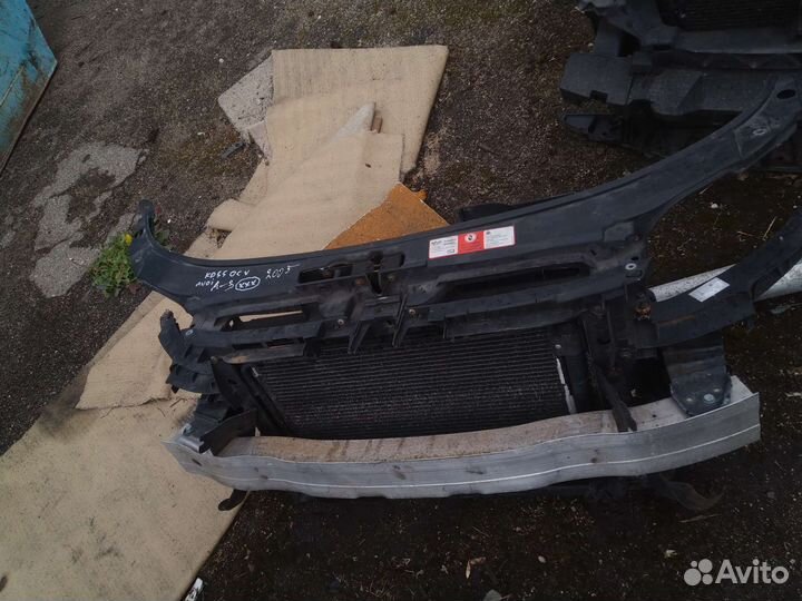 Панель передняя (телевизор) Audi A3 2005