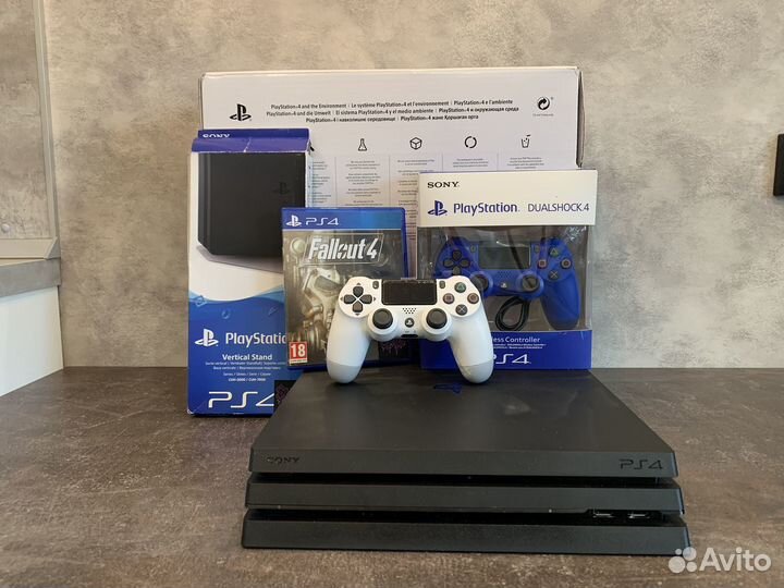 Sony PlayStation 4 PRO + 550 игр