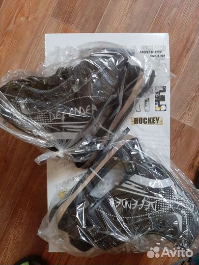 Коньки на мальчика новые