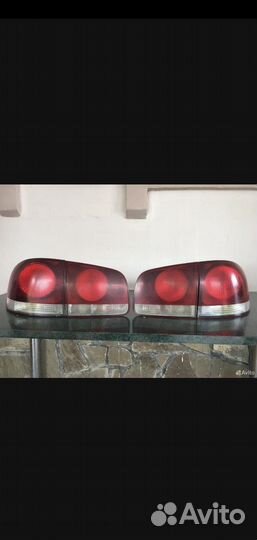 Фары на Volkswagen Touareg 2008 г