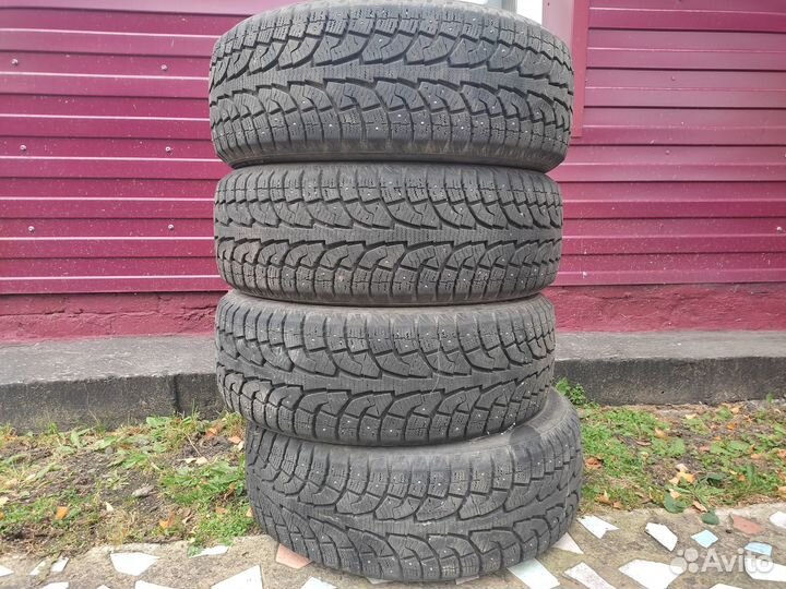 Hankook Winter I'Pike 215/55 R18 95