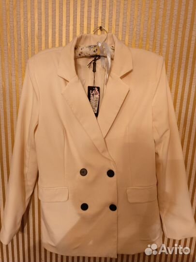 Пиджак женский новый