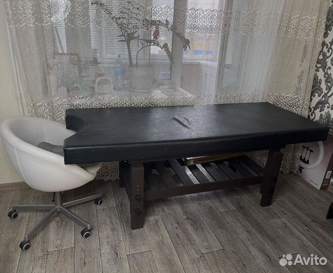 Кушетка для наращивания ресниц