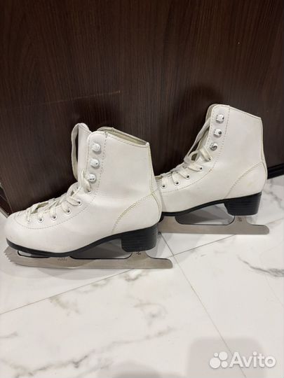 Коньки фигурные 34 р