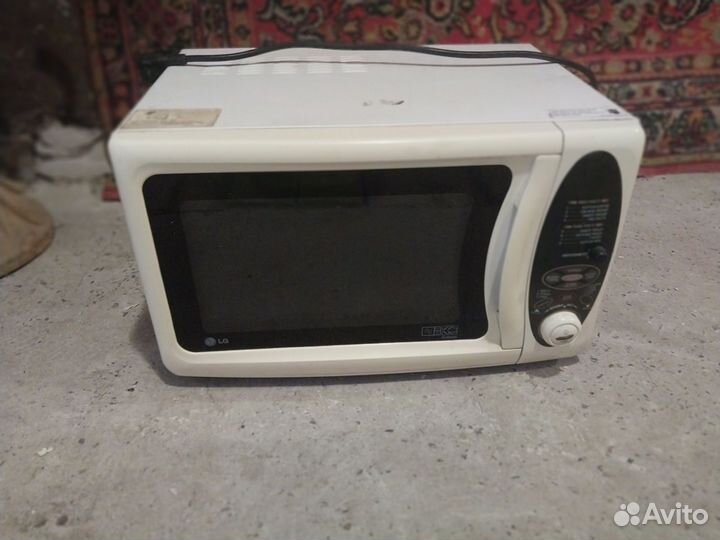 Микроволновку большую мощную с Грилем LG
