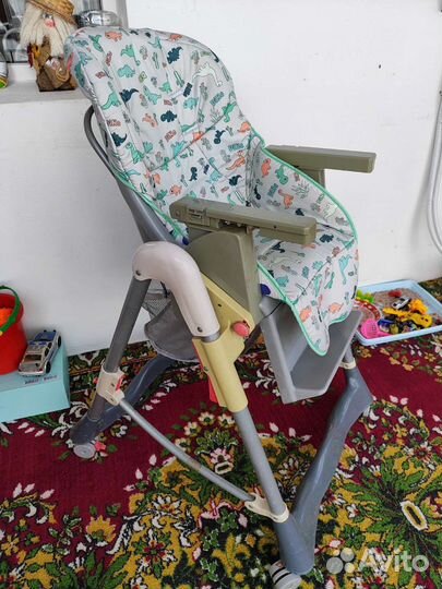 Детский стульчик для кормления