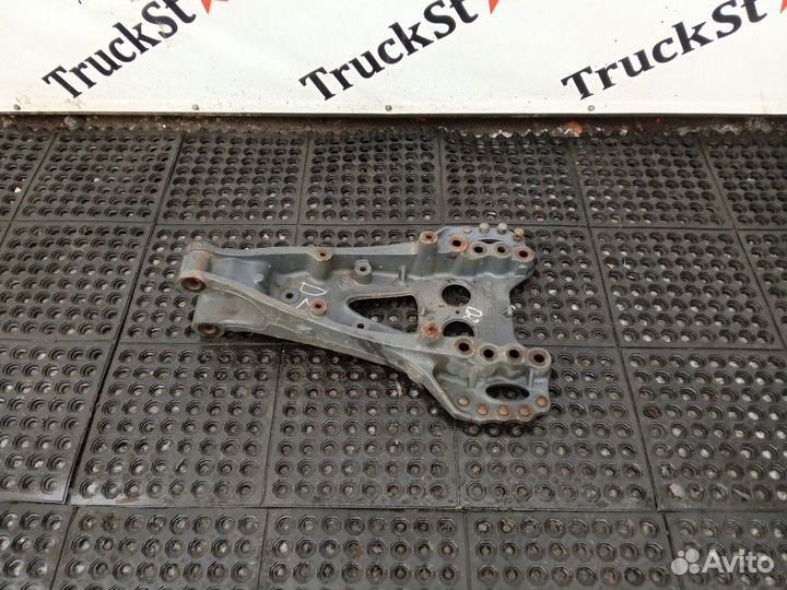 Кронштейн реактивной тяги 2018г Daf XF106