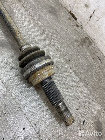 Полуось (привод в сборе) Nissan Teana