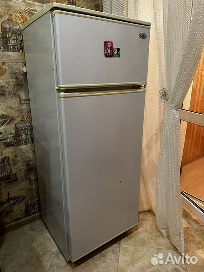 Холодильник атлант бу