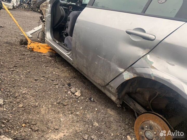 Порог левый Nissan Primera P12