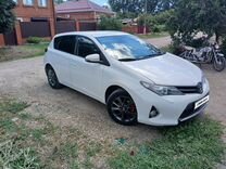 Toyota Auris 1.6 MT, 2013, 232 000 км, с пробегом, цена 915 000 руб.