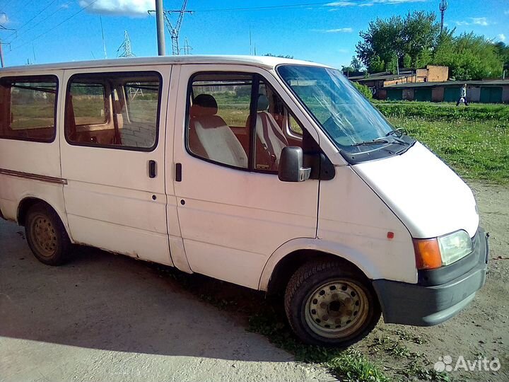 Радиатор охлаждения двигателя форд транзит