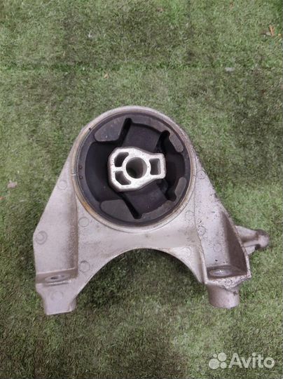 Опора (подушка) двигателя передняя Opel Antara 20