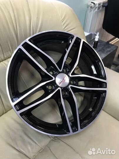 Диск литой iFree Moskva 16 5*112 ET 46 57.1 блэк