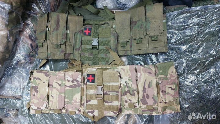 Тактический пояс с подсумками и лямками