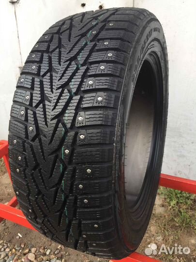 Nokian Tyres Hakkapeliitta 7 235/55 R17 105S