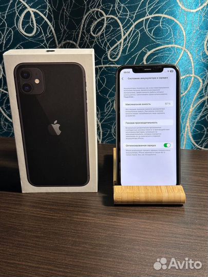iPhone 11, 64 ГБ
