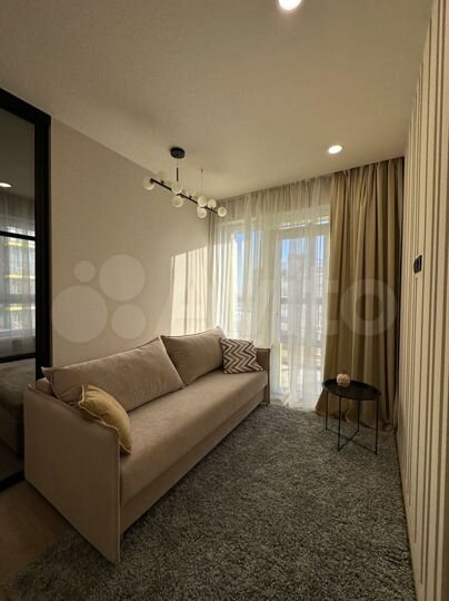 2-к. квартира, 40 м², 8/15 эт.