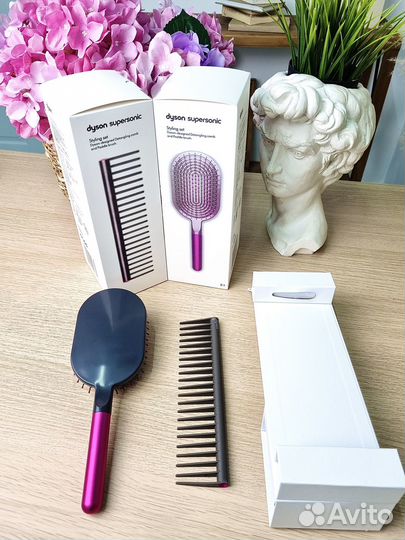 Расческа Dyson