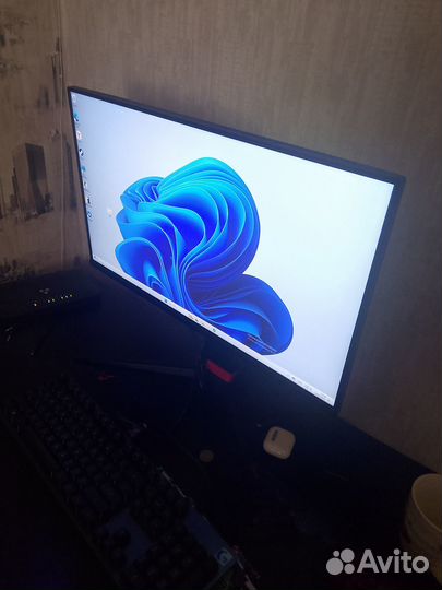 Игровой компьютер с монитором