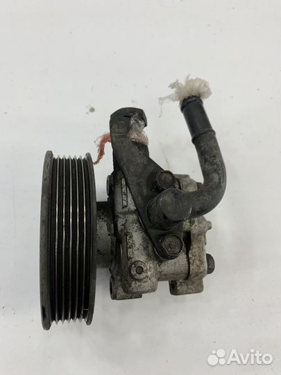 Santa Fe Classic D4EA Насос Гура