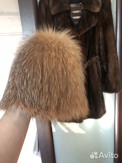 Шапка лисья на вязаной основе