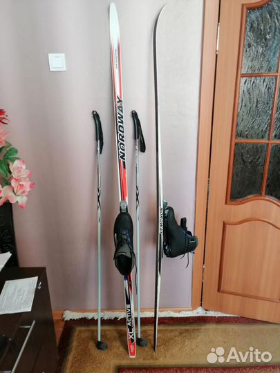 Беговые лыжи