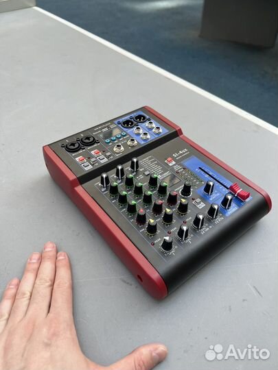 Микшерный пульт с BT, FX и MP3 плеером